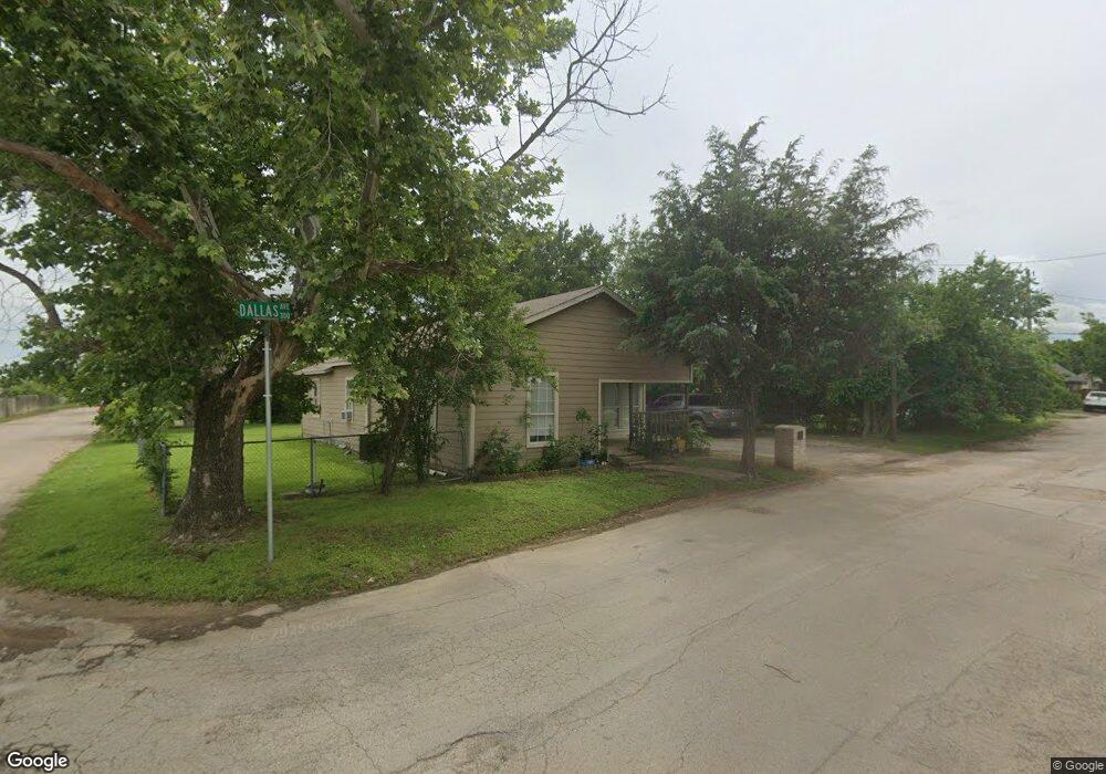 338 Dallas Ave, Cleburne, TX 76031 - photo 1