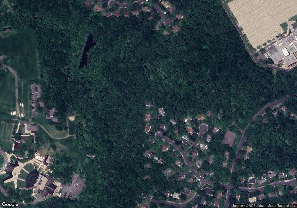 9114 Streamview Ln, Vienna, VA 22182 - photo 1