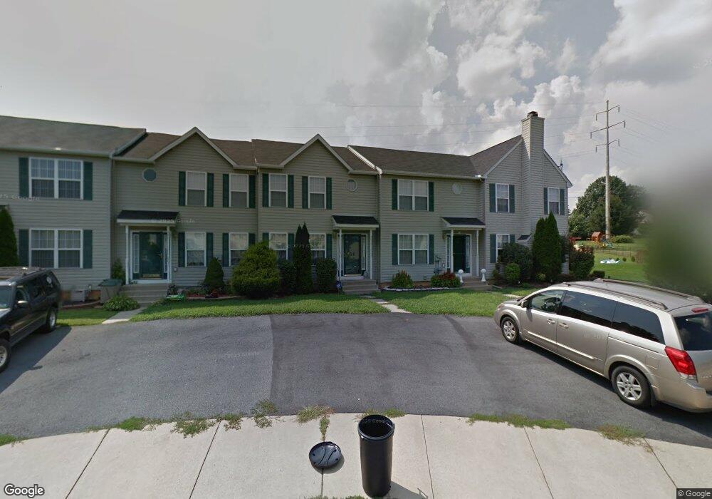 614 Abbe Ct, Freemansburg, PA 18017 - photo 1