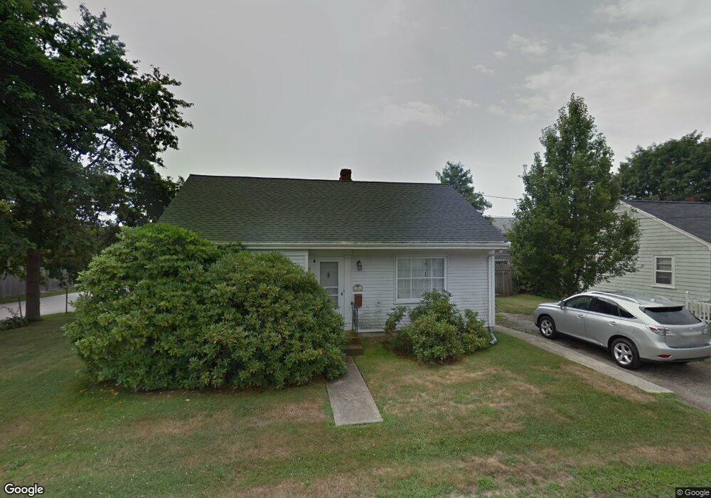 11 Loyola Terrace, Newport, RI 02840 - photo 1