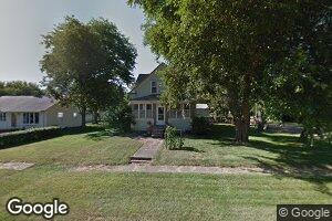 521 W 3rd Ave, Lennox, SD 57039