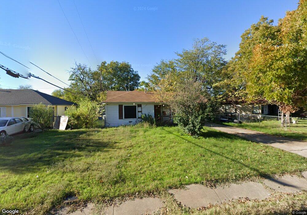 809 Cherokee Trace, Grand Prairie, TX 75051 - photo 1