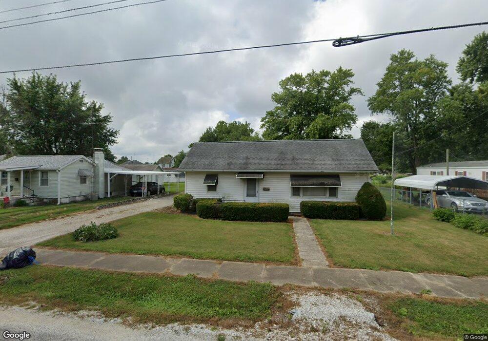 122 W Sylvan St, Virginia, IL 62691 - photo 1