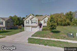 940 S Kisner Dr, Independence, MO 64056