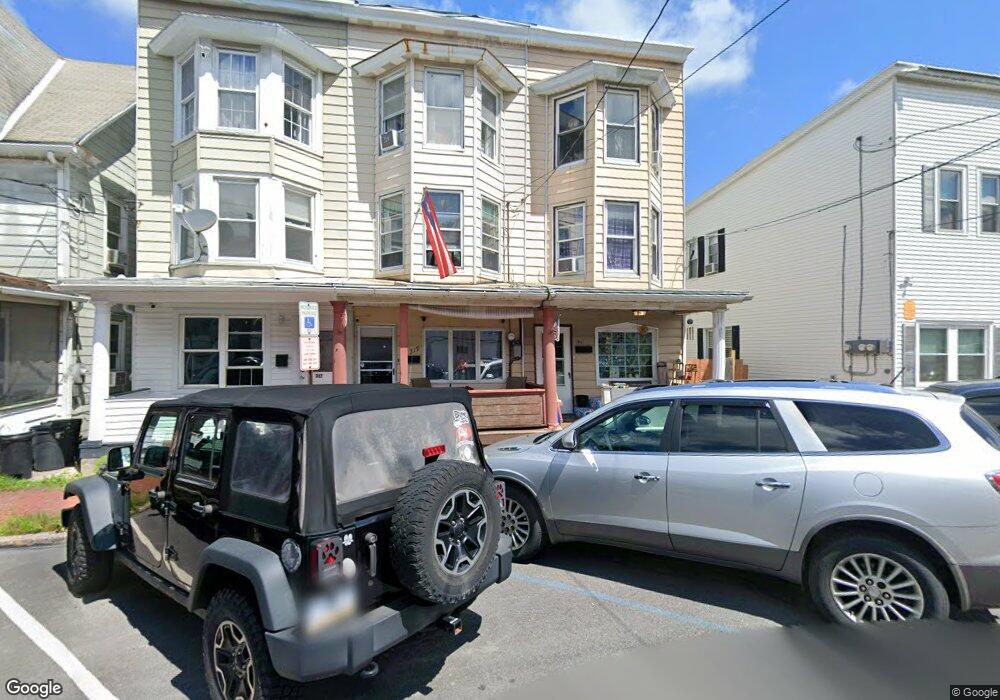 319 E Bertsch St, Lansford, PA 18232 - photo 1