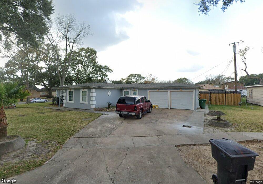 7755 Hereford St, Houston, TX 77087 - photo 1
