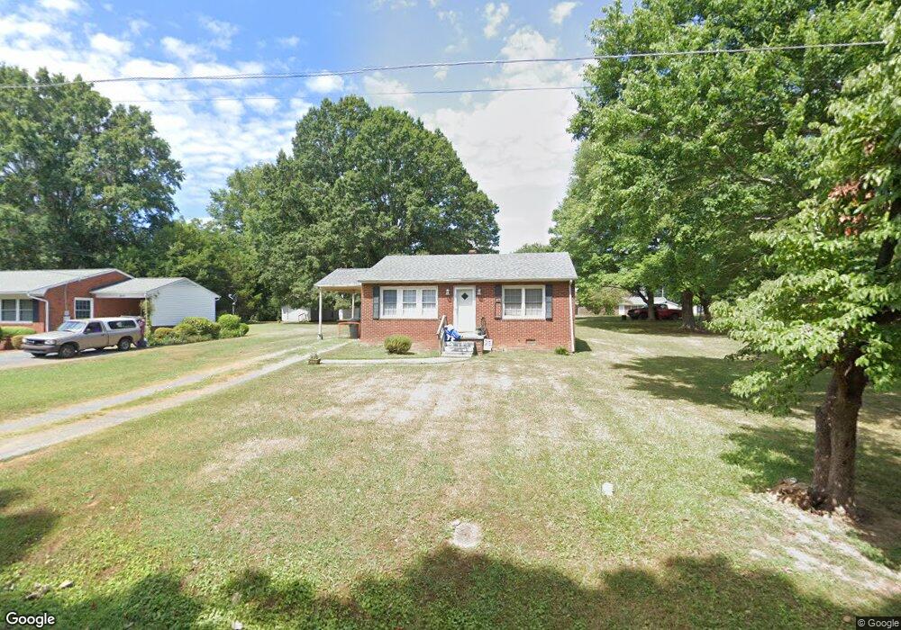 2053 Lamar Dr, Asheboro, NC 27203 - photo 1