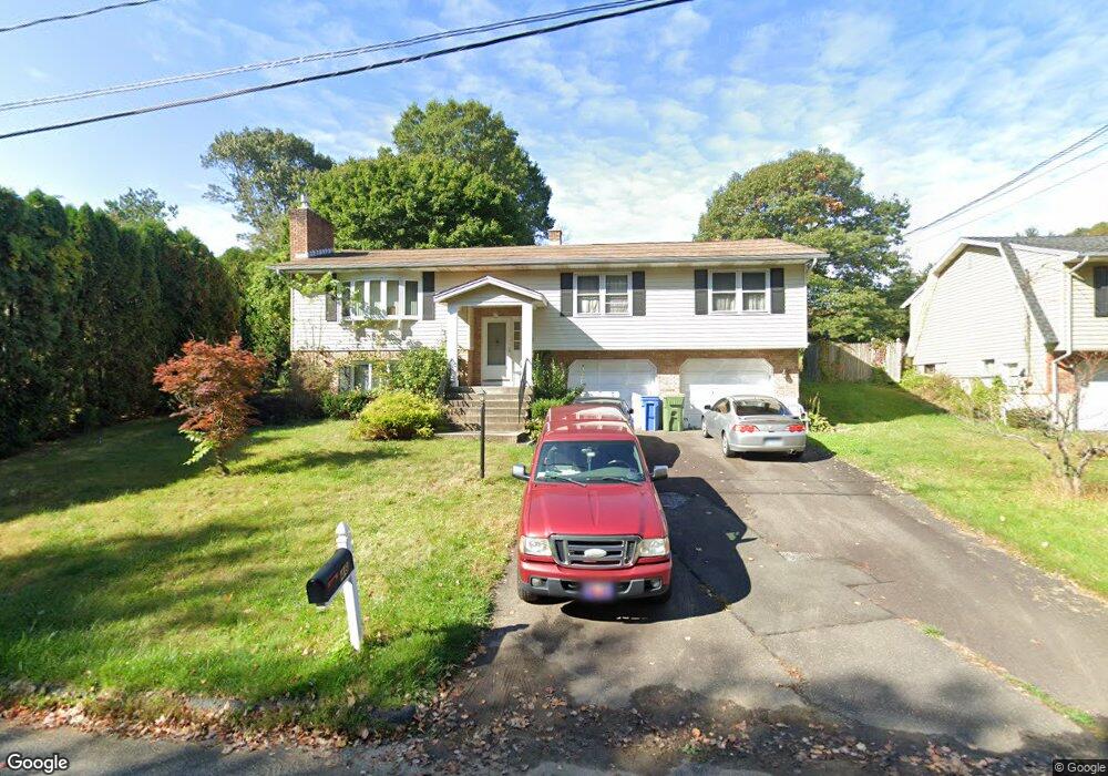 46 Middleway E, Waterbury, CT 06708 - photo 1