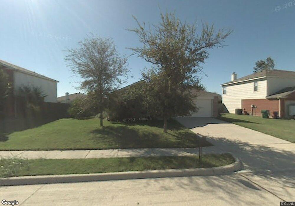 909 Wintercreek Dr, Denton, TX 76210 - photo 1