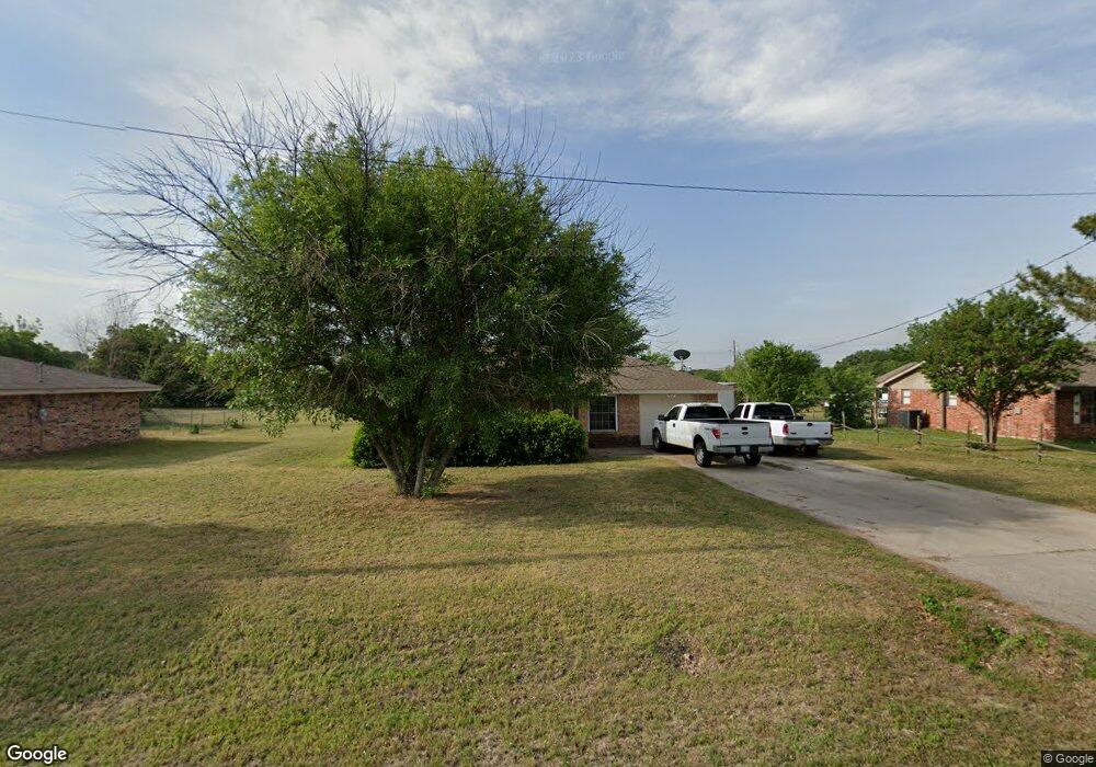 1149 Kerry Ln, Azle, TX 76020 - photo 1