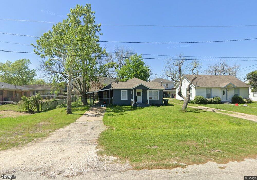 1412 Avenue G, Bay City, TX 77414 - photo 1