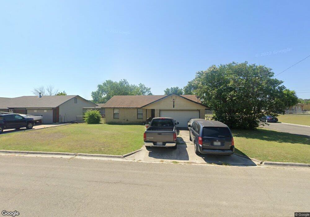 1002 N 4th St, Copperas Cove, TX 76522 - photo 1