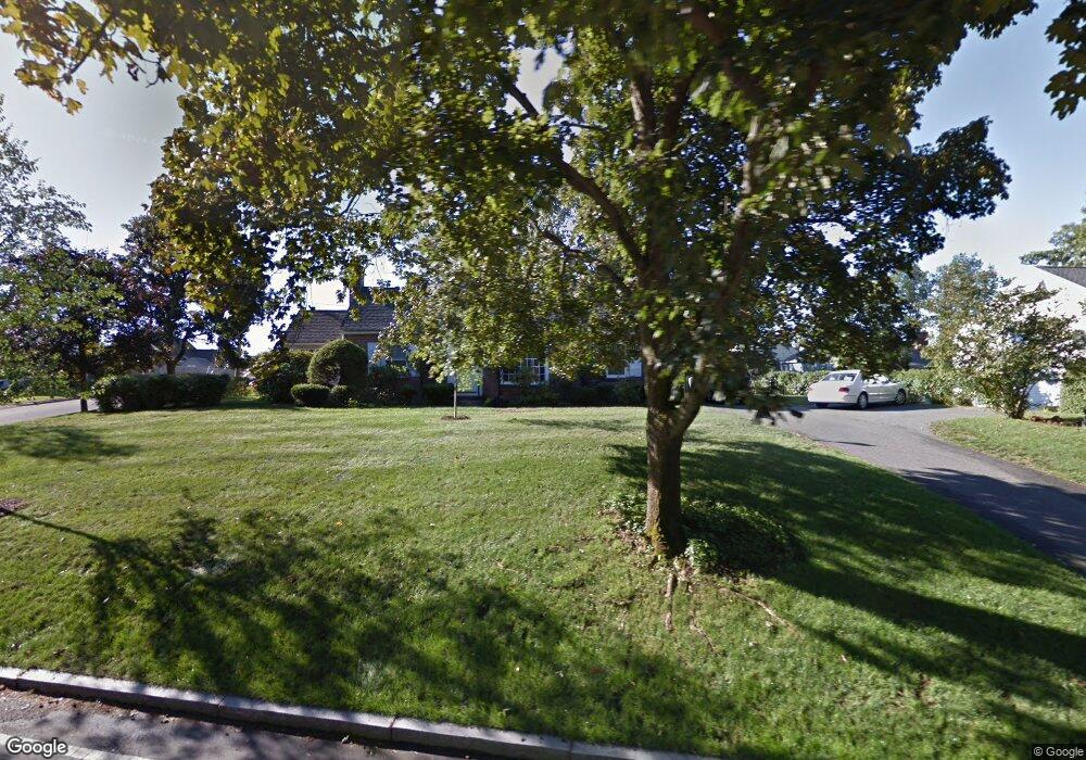 181 S Branch Pkwy, Springfield, MA 01118 - photo 1