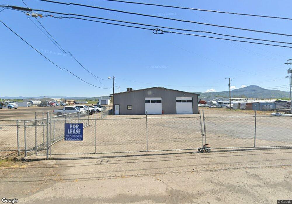 5758 Crater Lake Ave, Central Point, OR 97502 - photo 1