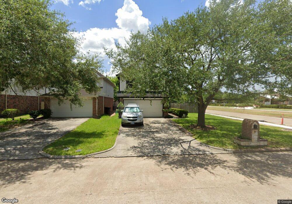 10602 Wingtip Dr, Houston, TX 77075 - photo 1