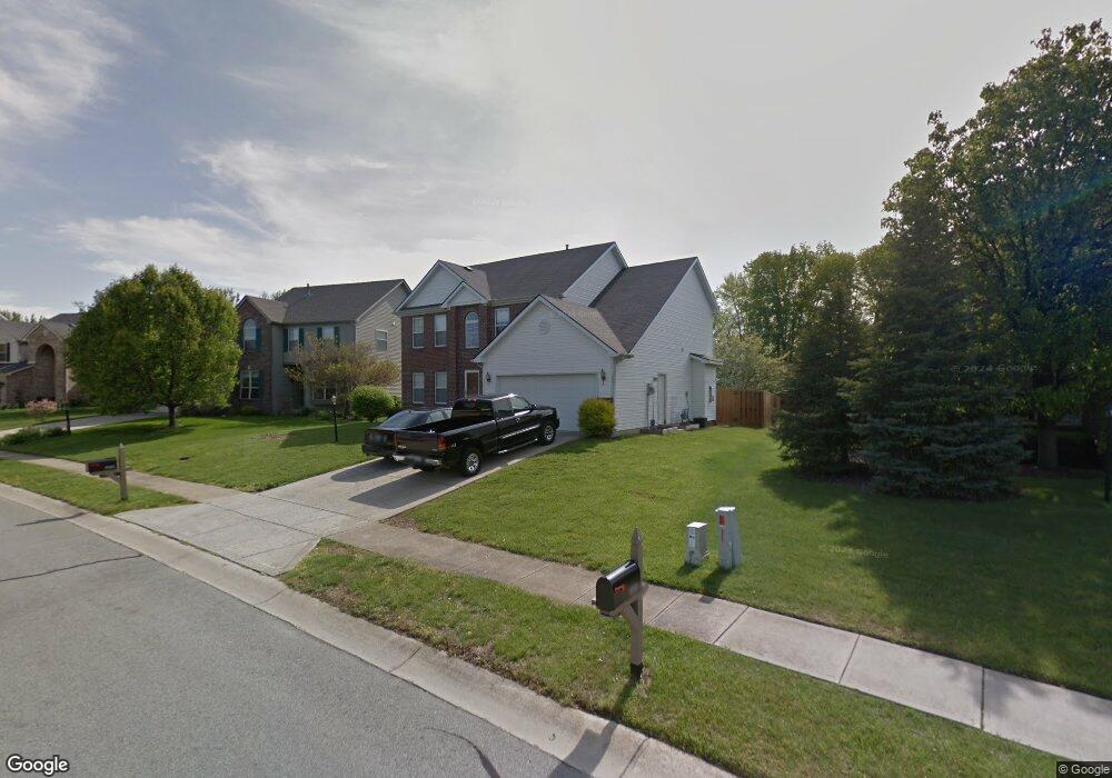 10185 Red Tail Dr, Fishers, IN 46037 - photo 1