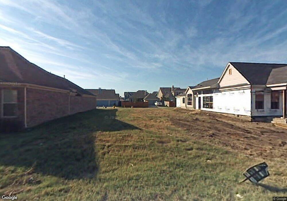 8636 Riverdale Dr, North Richland Hills, TX 76180 - photo 1