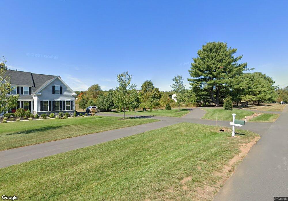 6754 Lake Dr, Warrenton, VA 20187 - photo 1