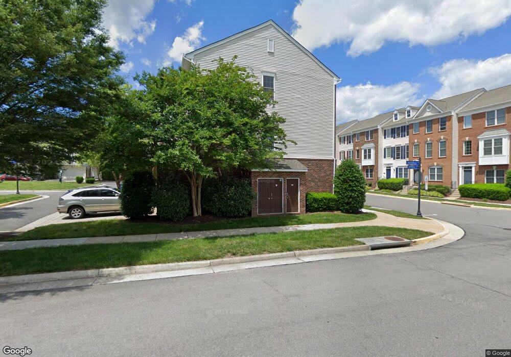 42847 Sykes Terrace unit 25A, Chantilly, VA 20152 - photo 1