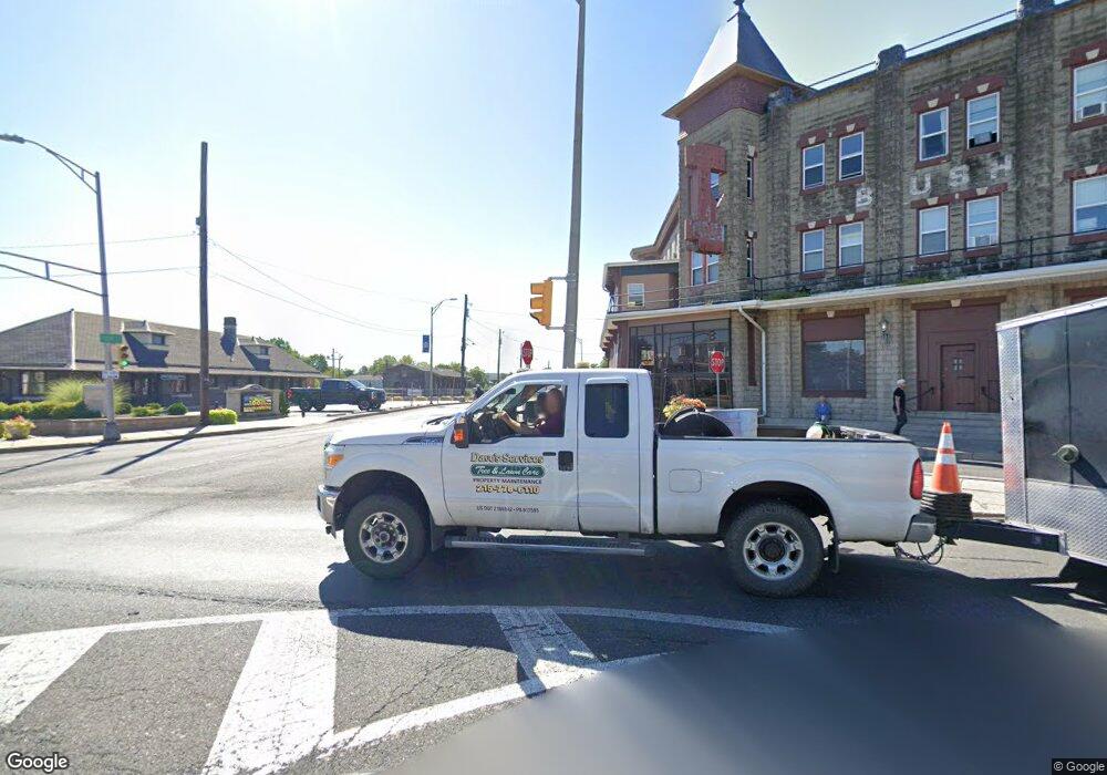 122 W Broad St, Quakertown, PA 18951 - photo 1