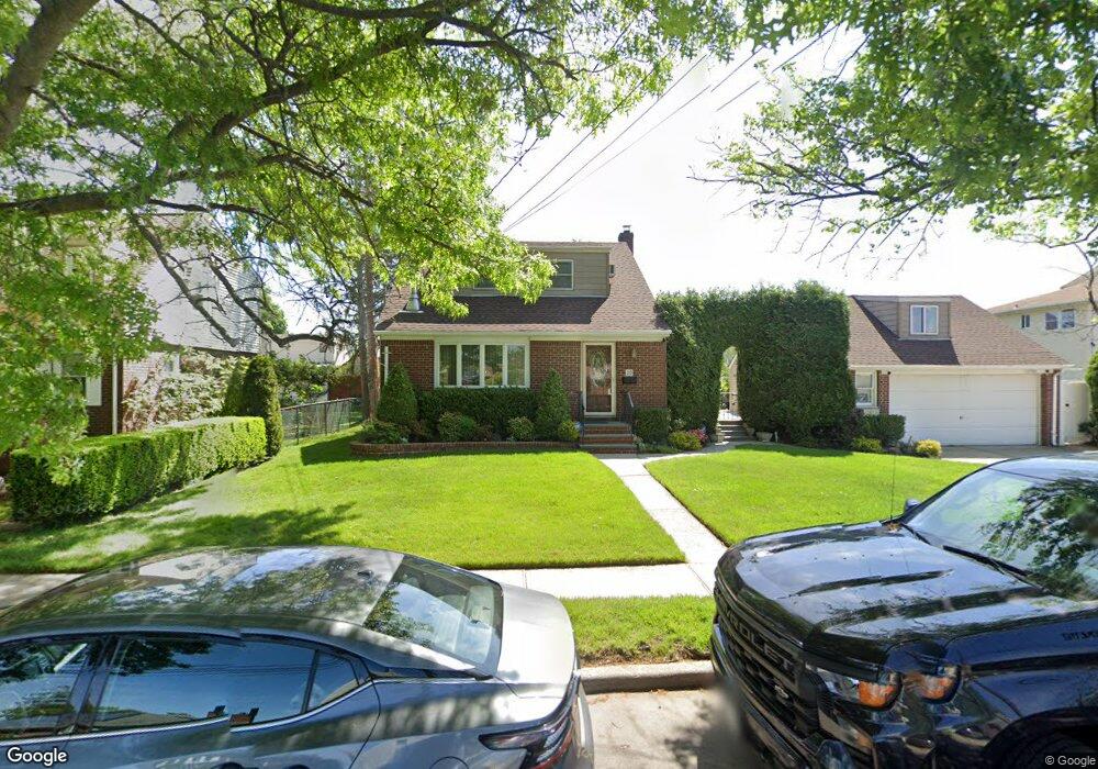 20 Daffodil Ave, Franklin Square, NY 11010 - photo 1