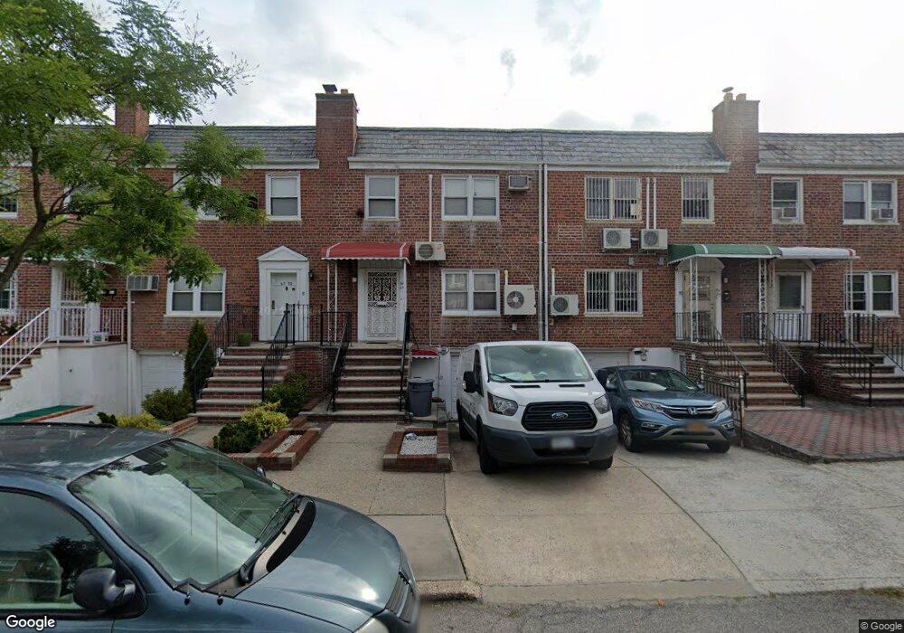 6703 198th St, Fresh Meadows, NY 11365 - photo 1