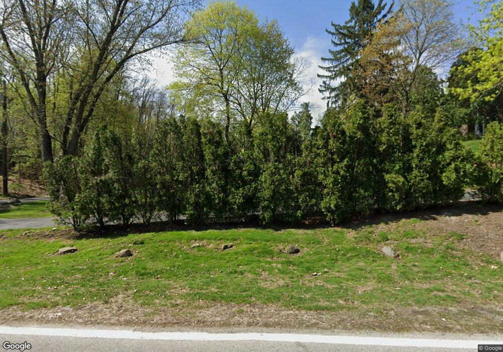 1547 Kensington Rd, Bloomfield Hills, MI 48304 - photo 1