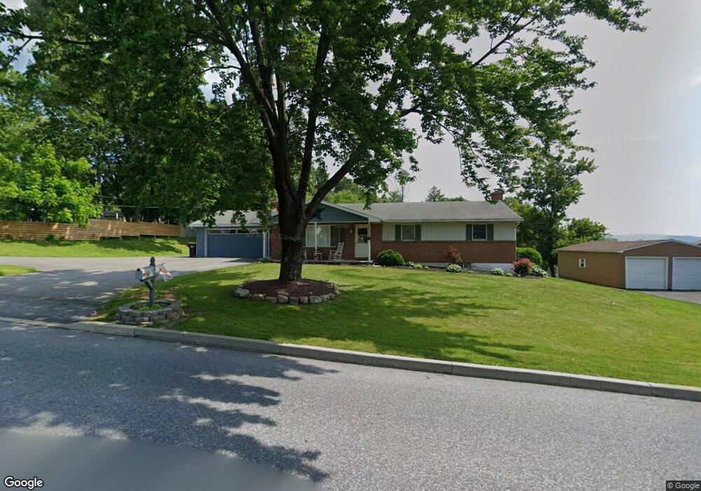 2745 Grove St, Slatington, PA 18080 - photo 1