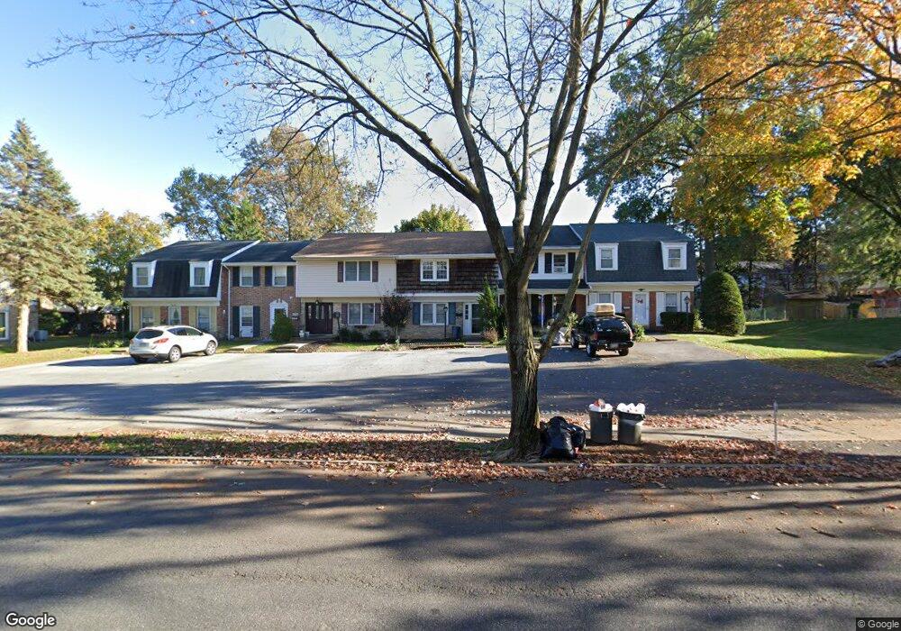 944 E Maple St, Palmyra, PA 17078 - photo 1