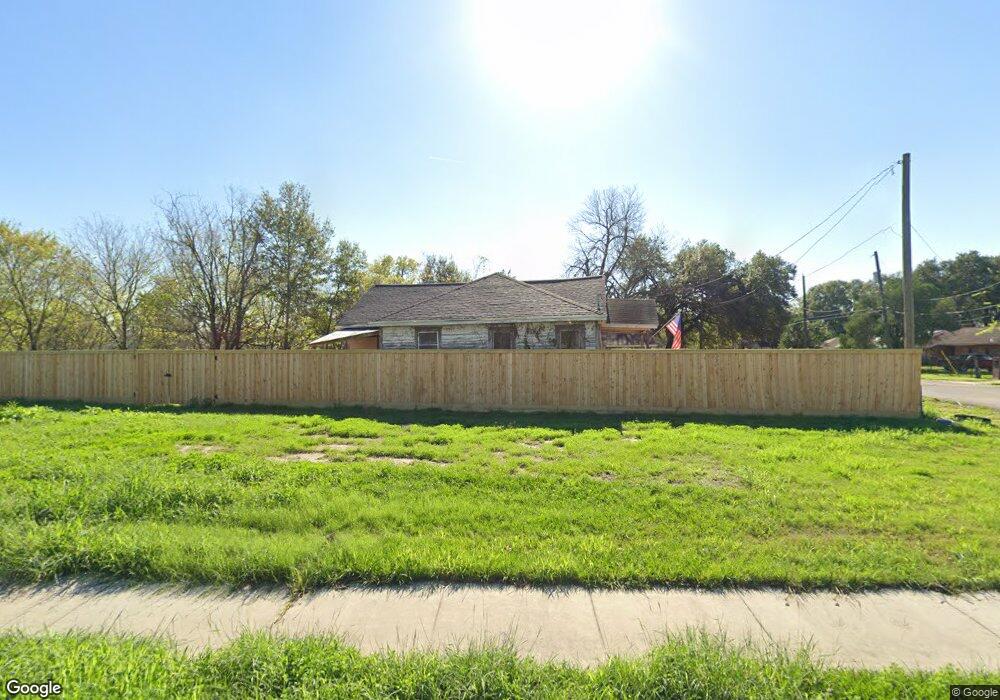 4608 N Loop E, Houston, TX 77026 - photo 1