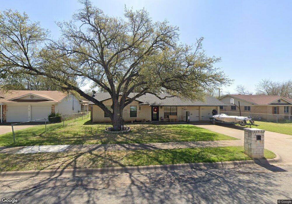 1405 Phillips St, Cleburne, TX 76033 - photo 1