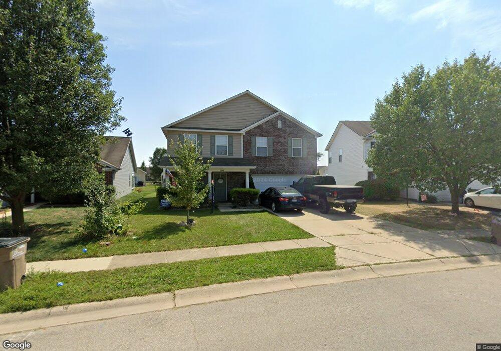 2465 Lakecrest Dr, Columbus, IN 47201 - photo 1