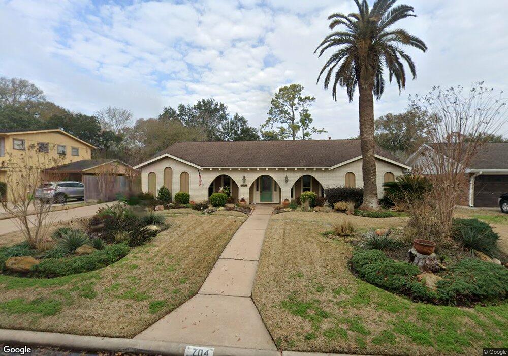 704 Country Club Dr, Richmond, TX 77469 - photo 1