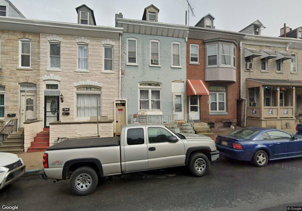 633 N 10th St, Reading, PA 19604 - photo 1