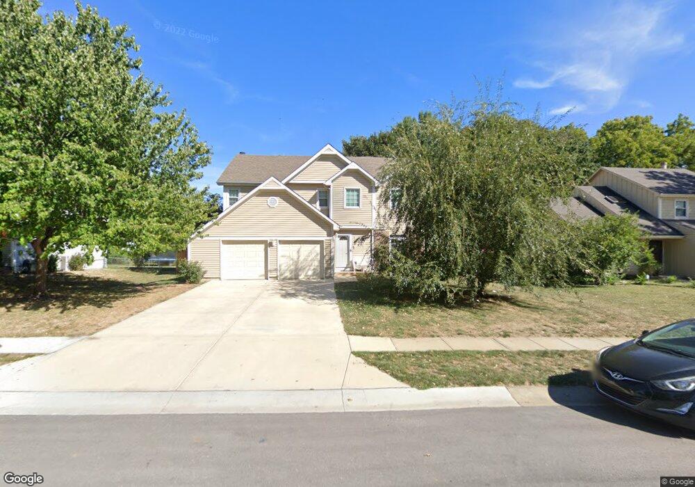 6323 Charlotte St, Shawnee, KS 66216 - photo 1