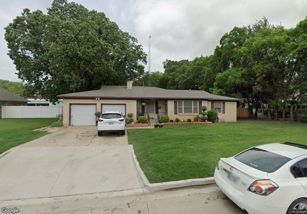 1505 4th Ave SW, Ardmore, OK 73401 - photo 1