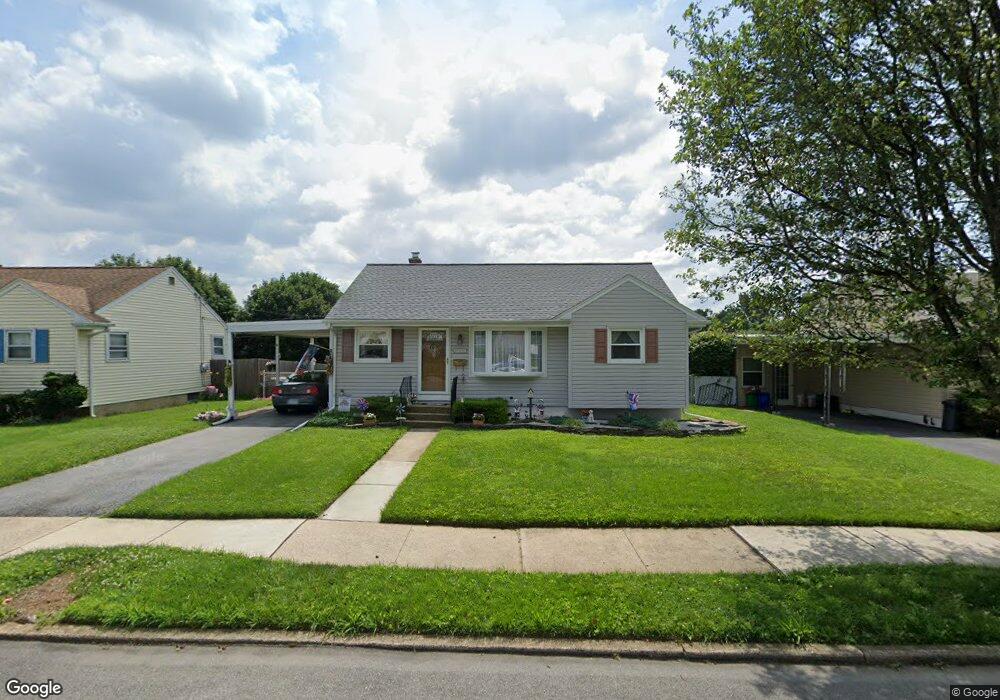 1449 Crestwood Rd, Bethlehem, PA 18018 - photo 1