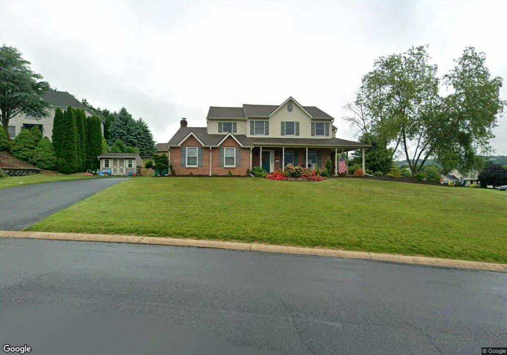 5498 Ashley Dr, Laurys Station, PA 18059 - photo 1