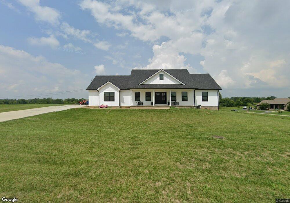 615 Ridge Crest Dr, Harrodsburg, KY 40330 - photo 1