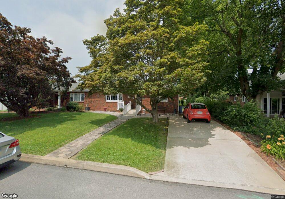 518 Saint Paul St, Lewisburg, PA 17837 - photo 1