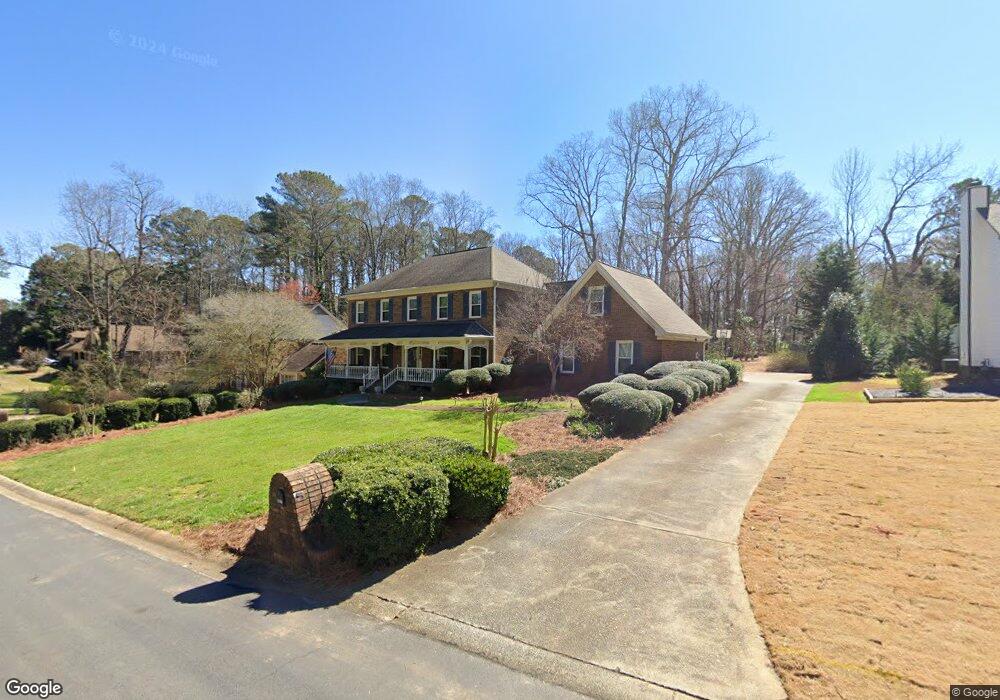 5484 Breathitt Dr SW unit 2, Lilburn, GA 30047 - photo 1