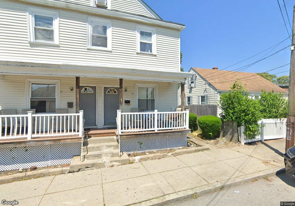 15 Hilton St, Pawtucket, RI 02860 - photo 1