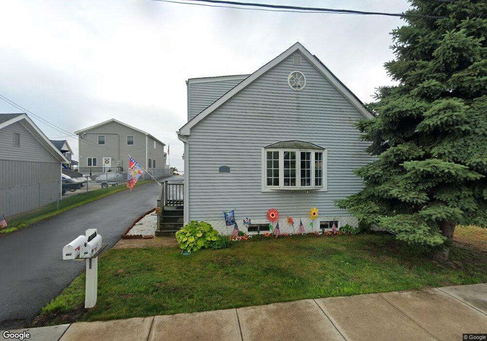 50 Cosey Beach Ave unit B, East Haven, CT 06512 - photo 1