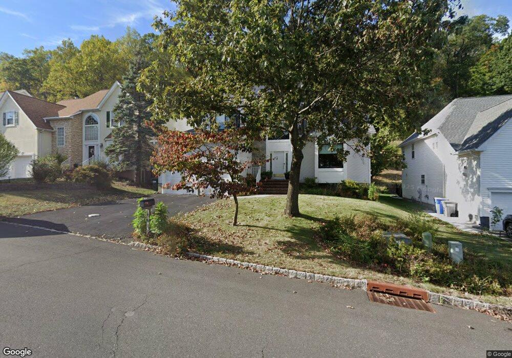 8 Red Bud Ln, Green Brook, NJ 08812 - photo 1