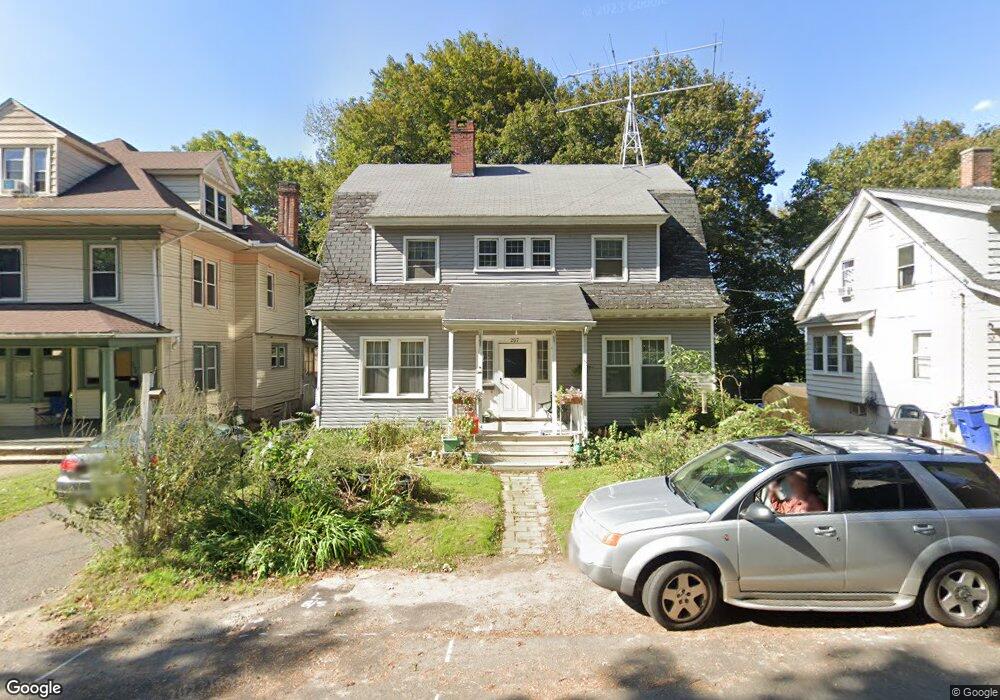 297 Lincoln St, Waterbury, CT 06710 - photo 1