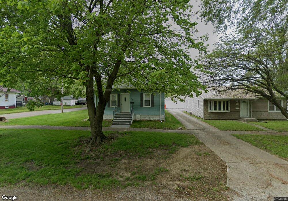 901 N 20th St, Mattoon, IL 61938 - photo 1