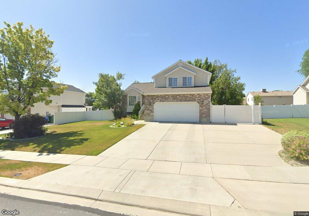 1665 W Peach Creek Ct, West Jordan, UT 84088 - photo 1