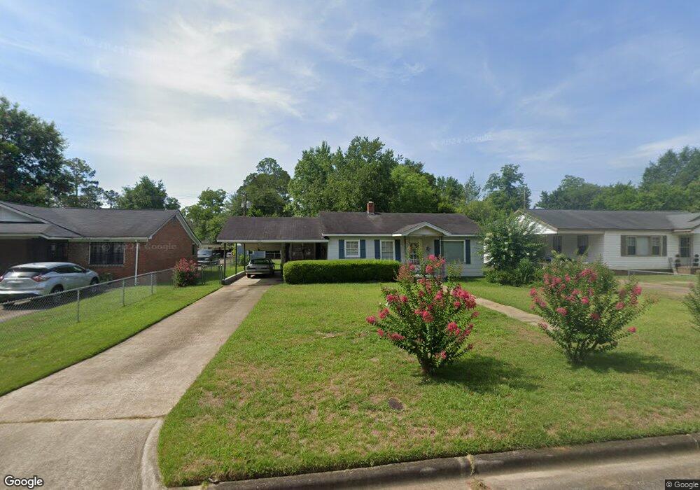 1704 Gillespie Ave, Albany, GA 31707 - photo 1