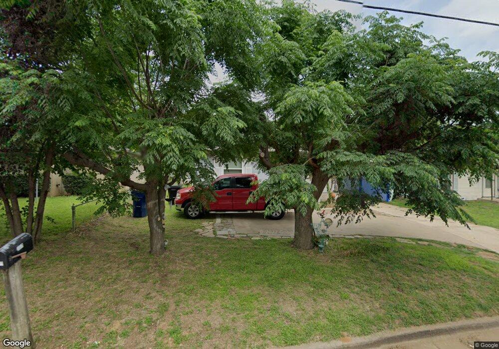 1017 W Bullock St, Denison, TX 75020 - photo 1