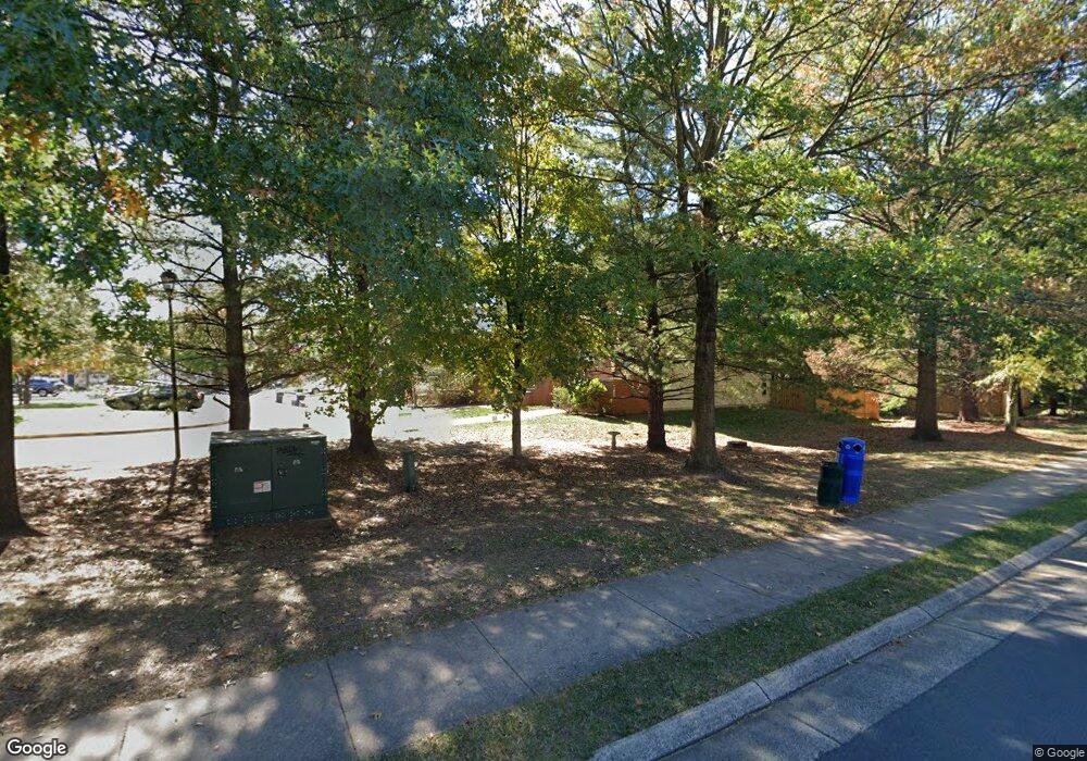 20961 Martingale Square unit CL-316, Sterling, VA 20165 - photo 1